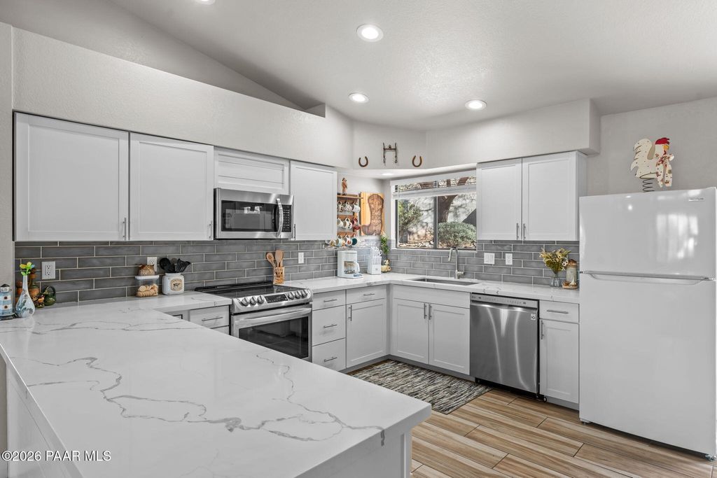 Photo of 2105 W Terrace Drive, Wickenburg, AZ 85390 (MLS # 1080563)