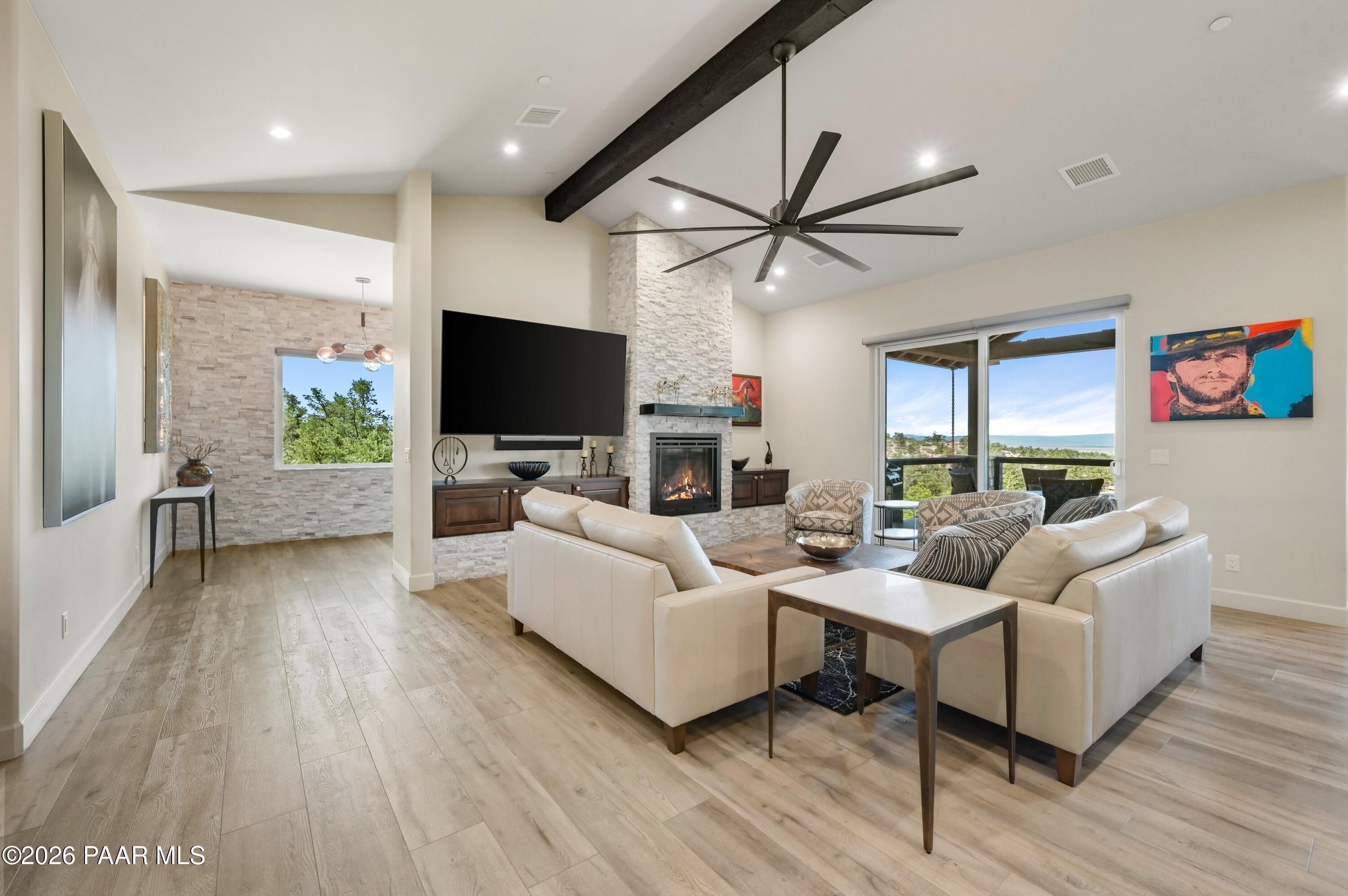 15355 N High Lonesome Way