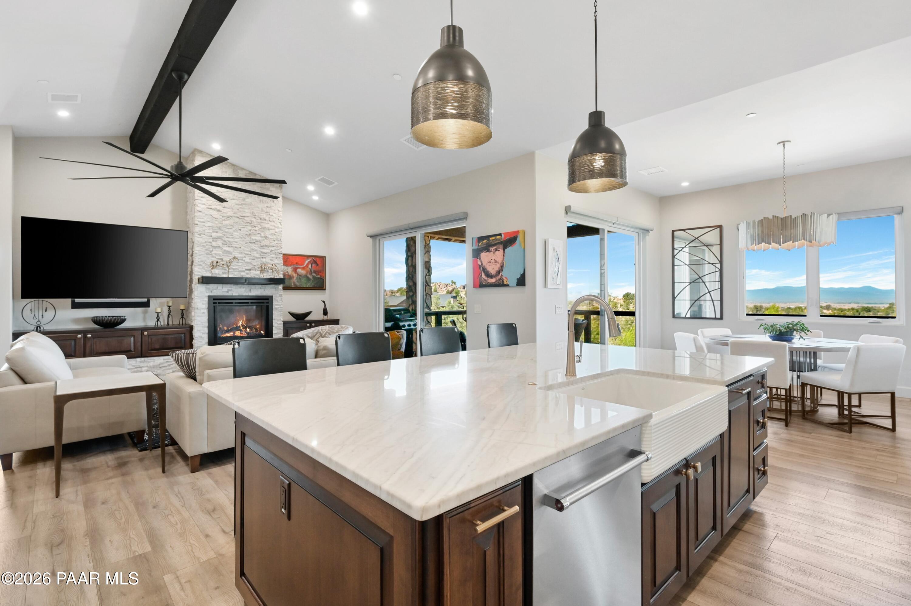 15355 N High Lonesome Way