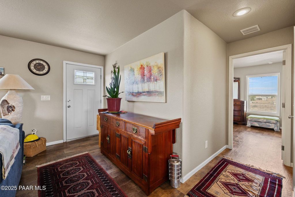 Photo of 24325 N Angel Way, Paulden, AZ 86334 (MLS # 1078959)