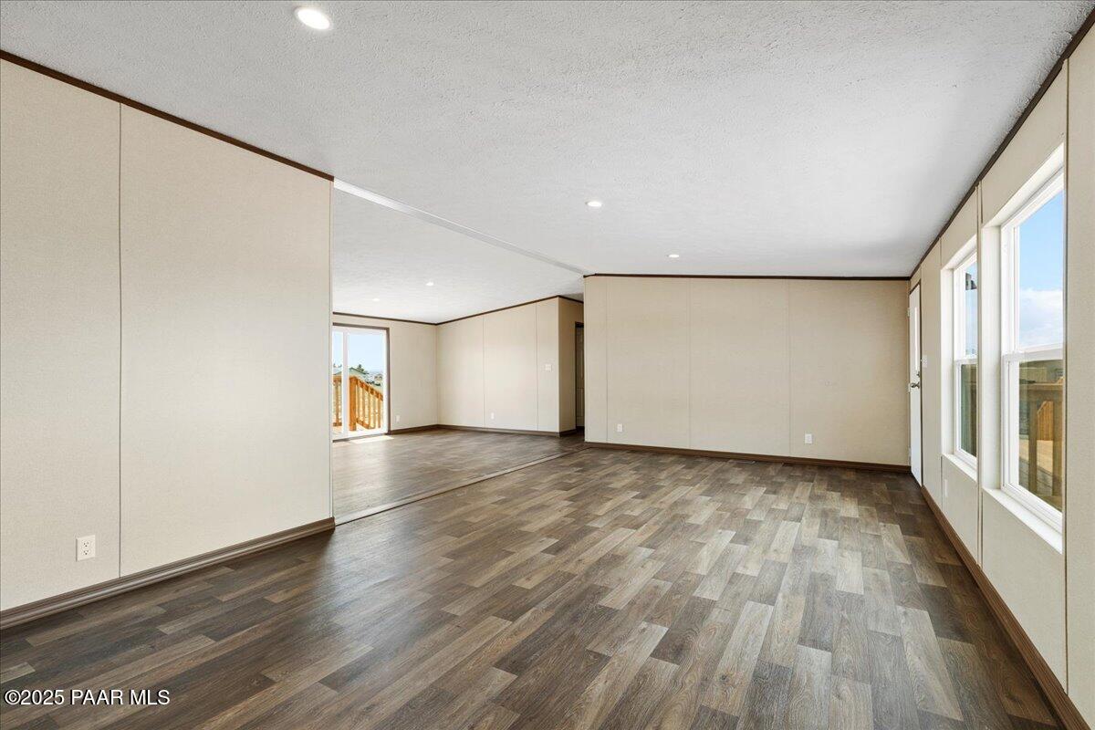 27107 N Bolt Drive