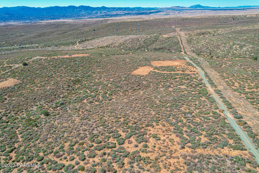 Photo of 3 E Big Buck Road, Dewey-Humboldt, AZ 86327 (MLS # 1080654)