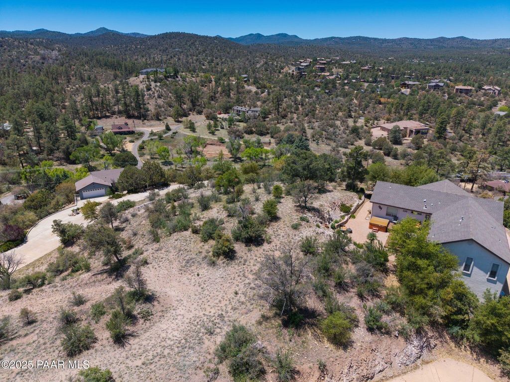 Photo of 2309 Loma Vista Drive, Prescott, AZ 86305 (MLS # 1078173)