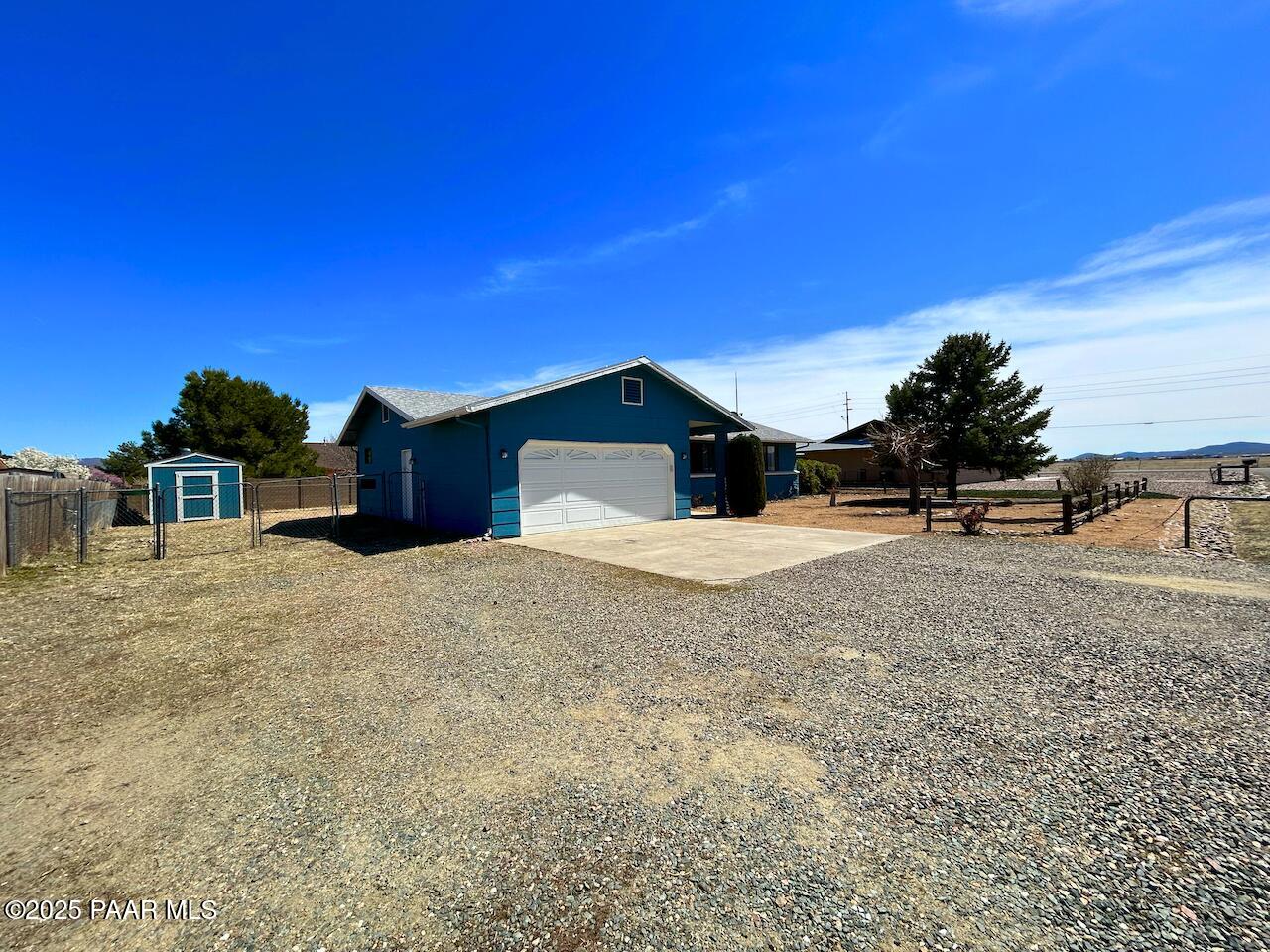 4035 N Kearny Drive
