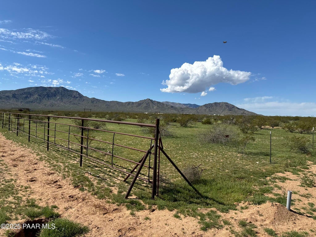 Photo of 00xx N 529th Parcel 2a Avenue, Aguila, AZ 85320 (MLS # 1085730)