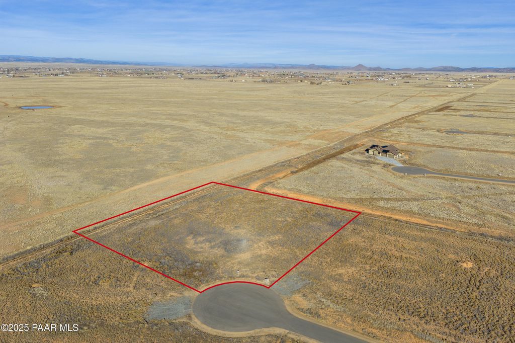 Photo of 10116 E Songbird Way, Prescott Valley, AZ 86315 (MLS # 1078378)