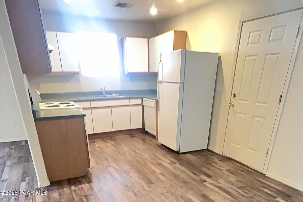 Photo of 17022 E Roadrunner Road #A, Mayer, AZ 86333 (MLS # 1079247)