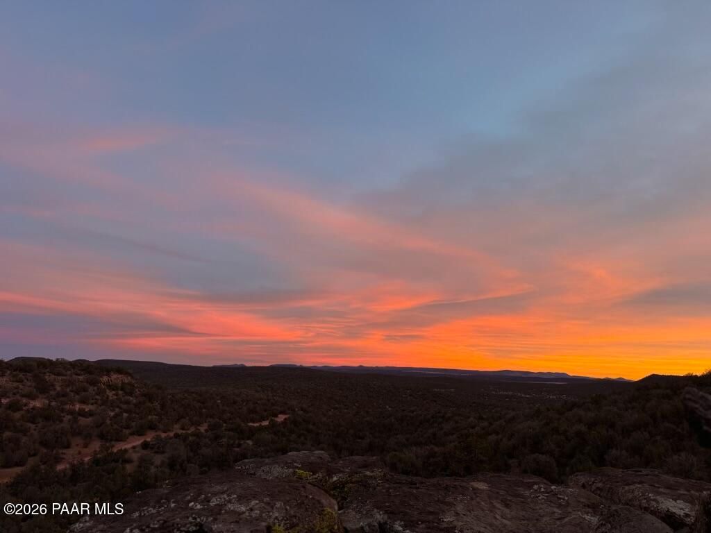 Photo of 44600 N Shadow Rock Trail, Seligman, AZ 86337 (MLS # 1078976)
