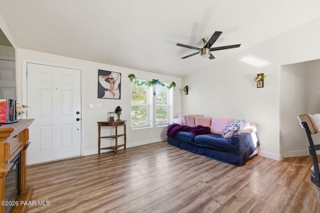 Photo of 16071 S Zuni Drive, Mayer, AZ 86333 (MLS # 1078828)