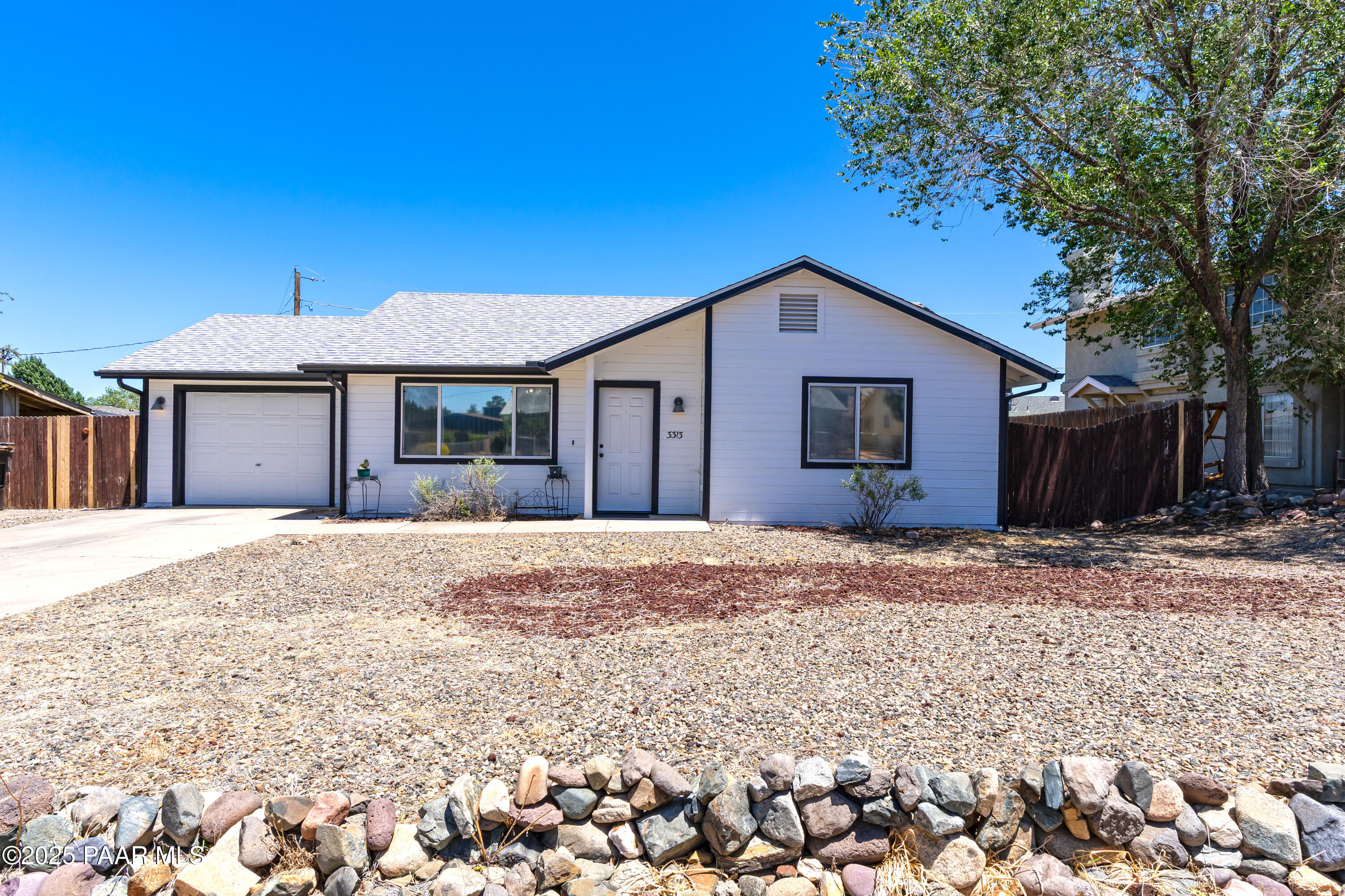 3313 N Hedgewood Drive
