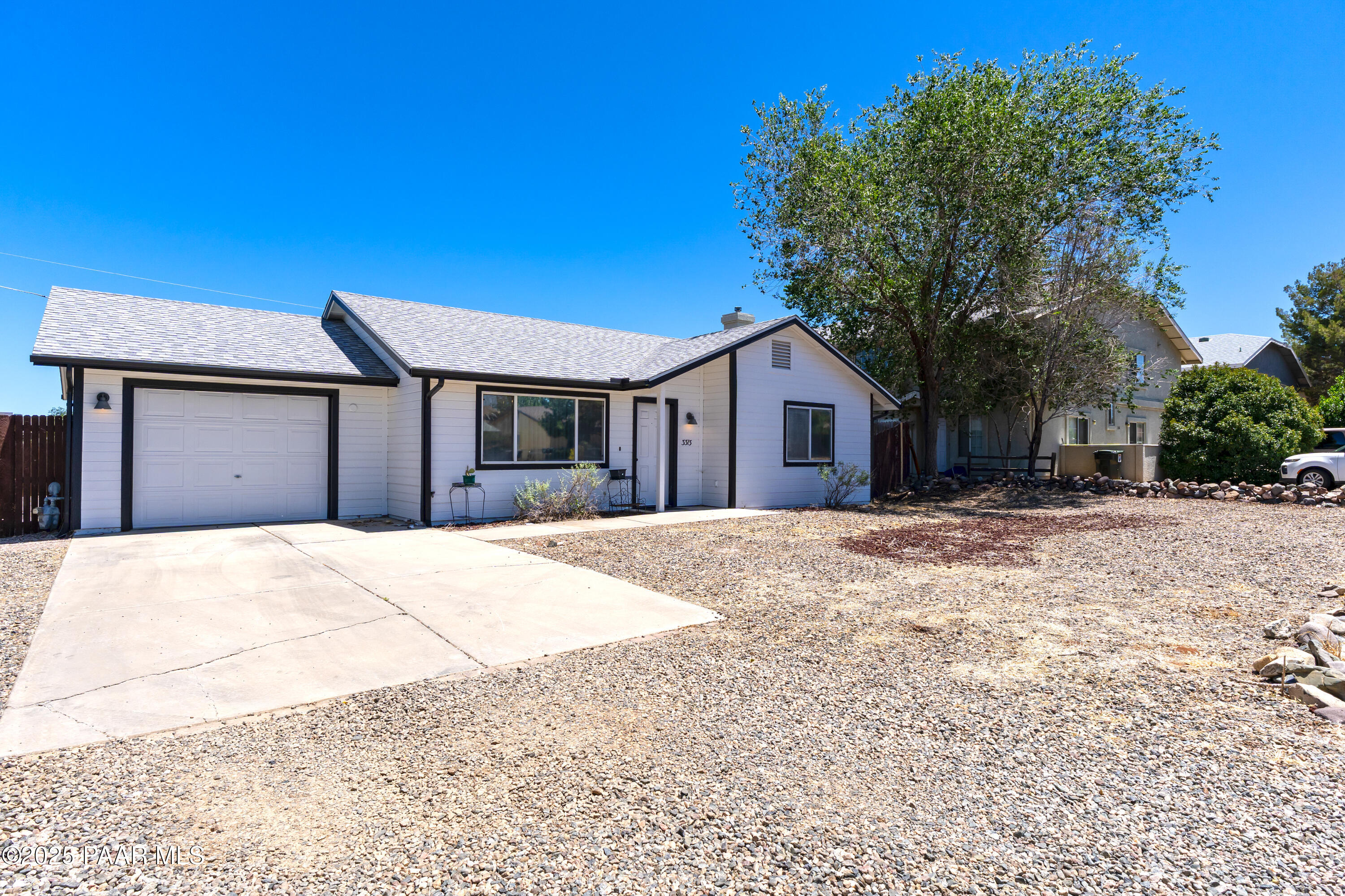 3313 N Hedgewood Drive