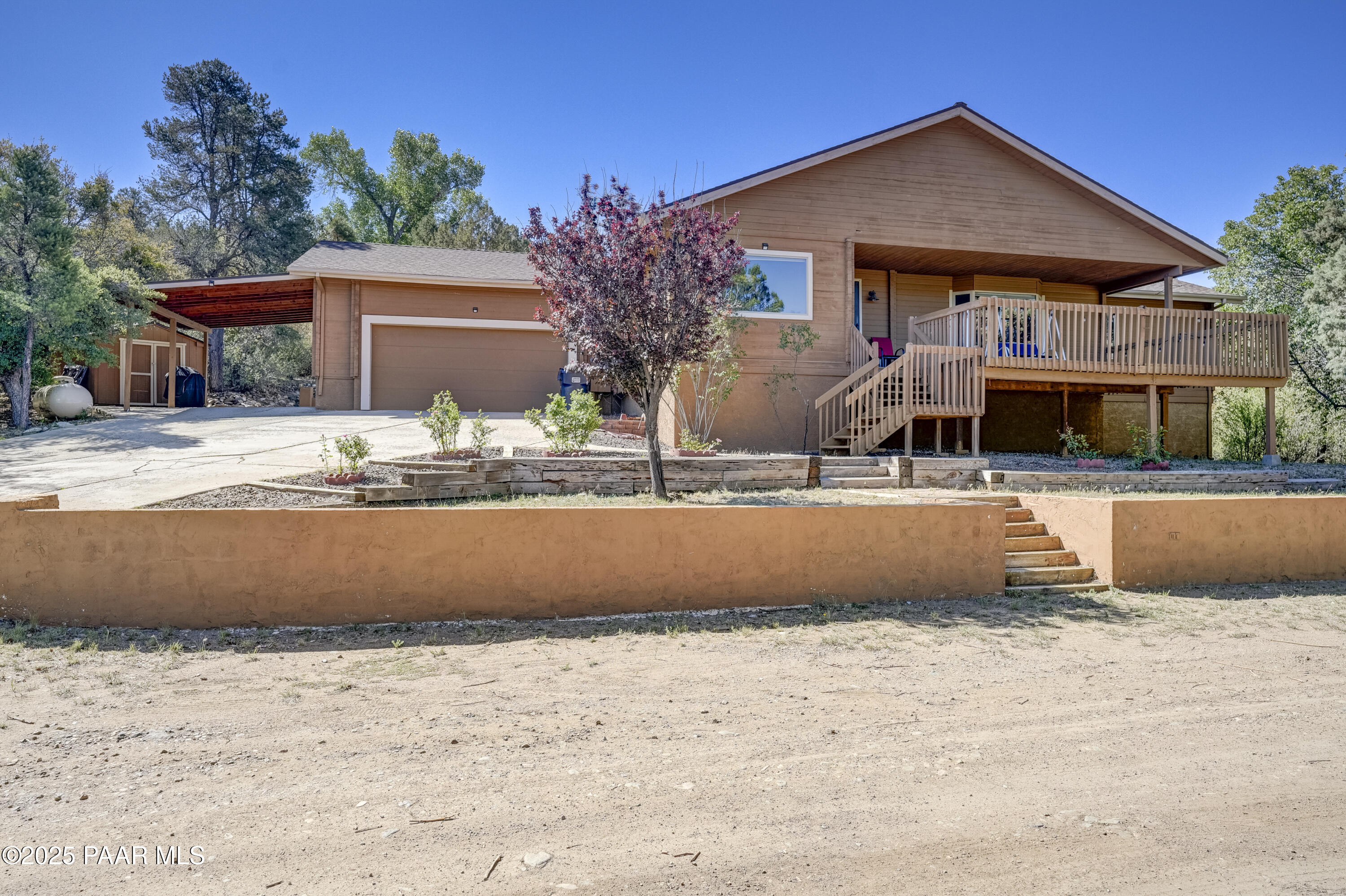 1135 N Rose Quartz Drive