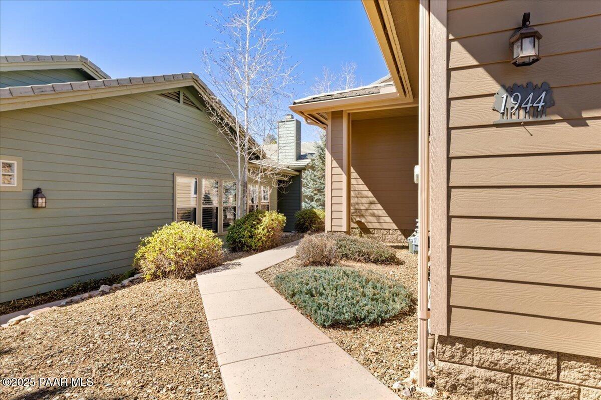 1944 Lazy Meadow Lane