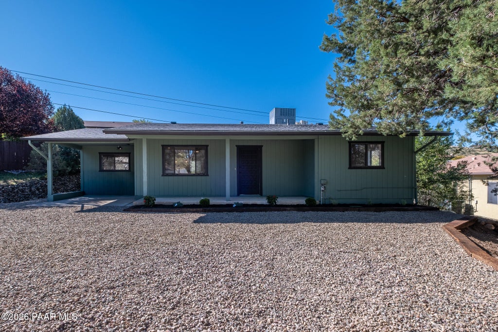 Photo of 1100 N Lois Drive, Prescott, AZ 86301 (MLS # 1085726)