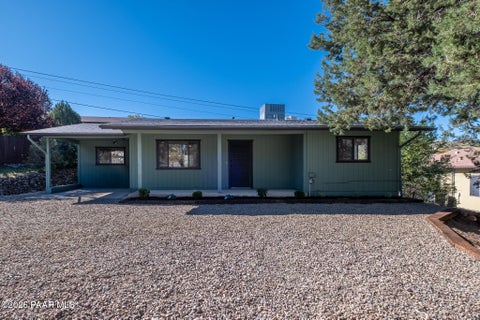 Photo of 1100 N Lois Drive, Prescott, AZ 86301 (MLS # 1085726)