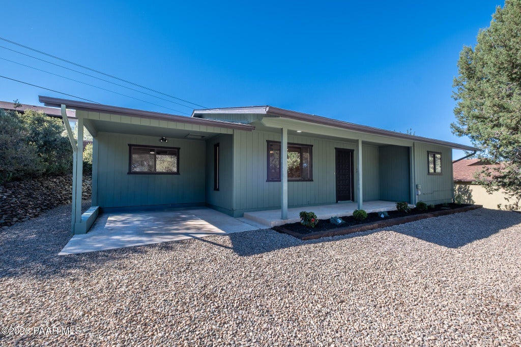 Photo of 1100 N Lois Drive, Prescott, AZ 86301 (MLS # 1085726)