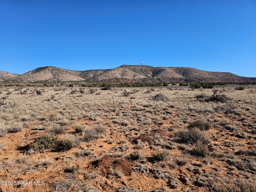 Photo of 55461 N Railroad Avenue, Seligman, AZ 86337 (MLS # 1078227)