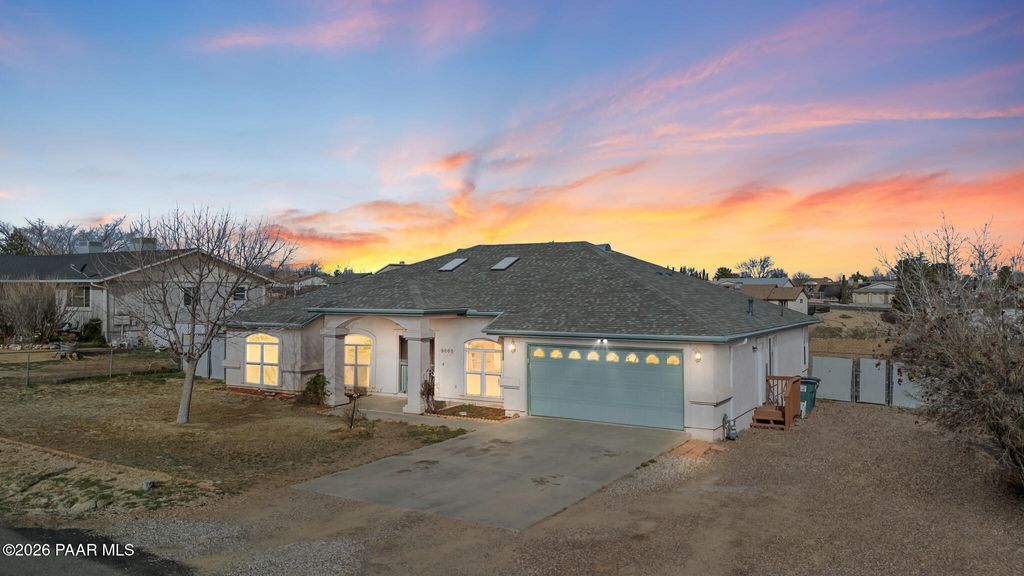Photo of 9666 E Catalina Drive, Prescott Valley, AZ 86314 (MLS # 1079860)