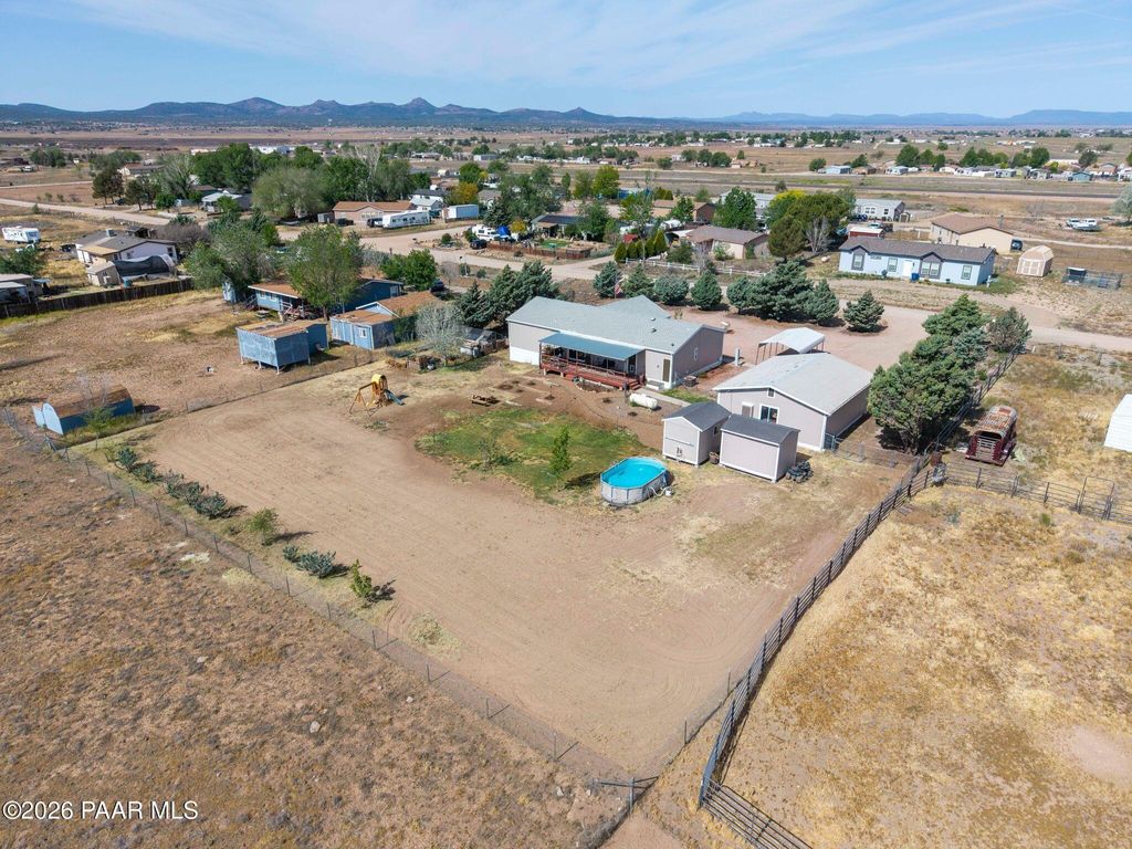 Photo of 24345 N Los Angeles Street, Paulden, AZ 86334 (MLS # 1081514)