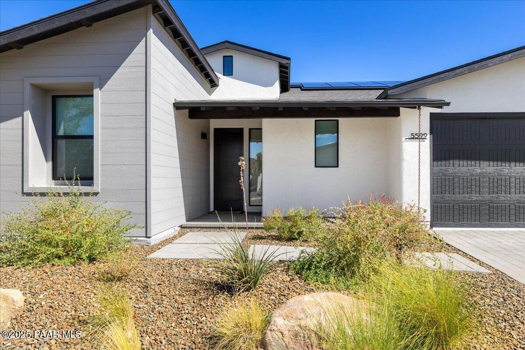 Photo of 5599 E Killen Loop, Prescott Valley, AZ 86314 (MLS # 1078601)