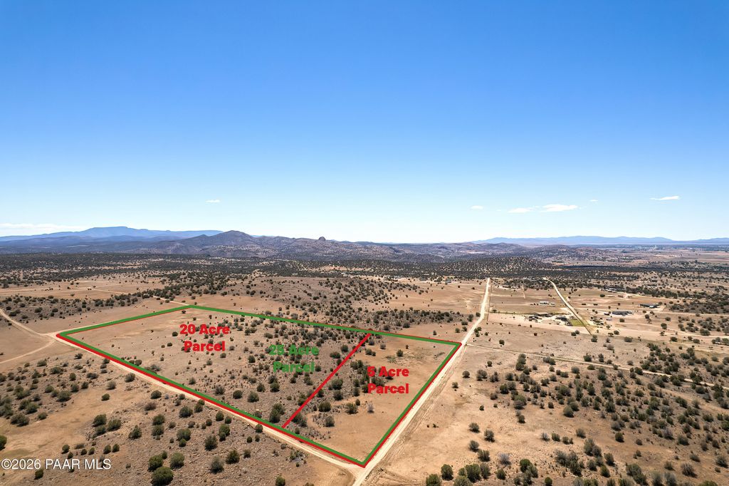 Photo of 0000 N Headwaters 5 Acres Road, Paulden, AZ 86323 (MLS # 1081899)