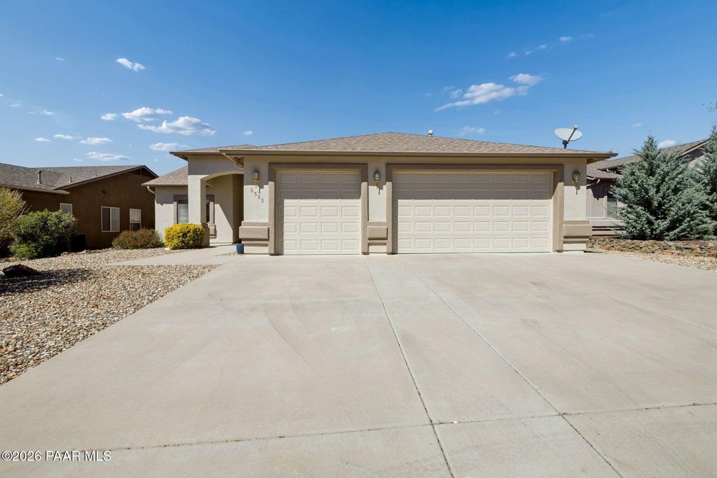 Photo of 6582 E Dalton Way, Prescott Valley, AZ 86314 (MLS # 1080636)