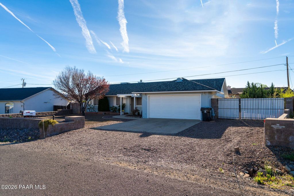 Photo of 4695 N Meixner Road, Prescott Valley, AZ 86314 (MLS # 1080668)