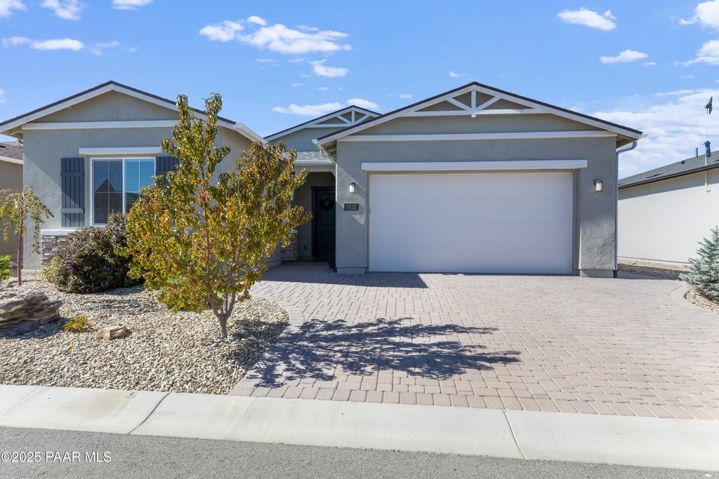Photo of 6832 Golden Tree Drive, Prescott, AZ 86305 (MLS # 1077263)
