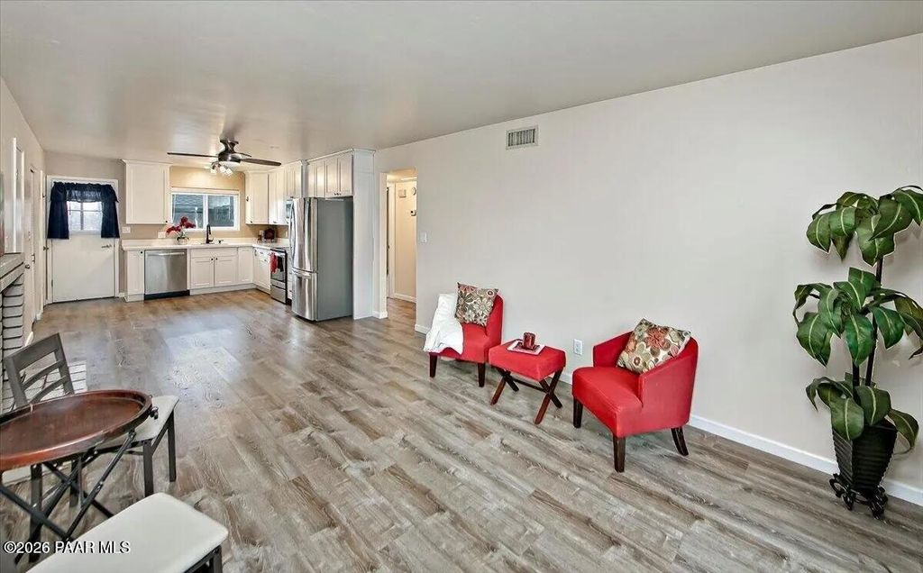 Photo of 717 S Granite Street #4, Prescott, AZ 86303 (MLS # 1082218)