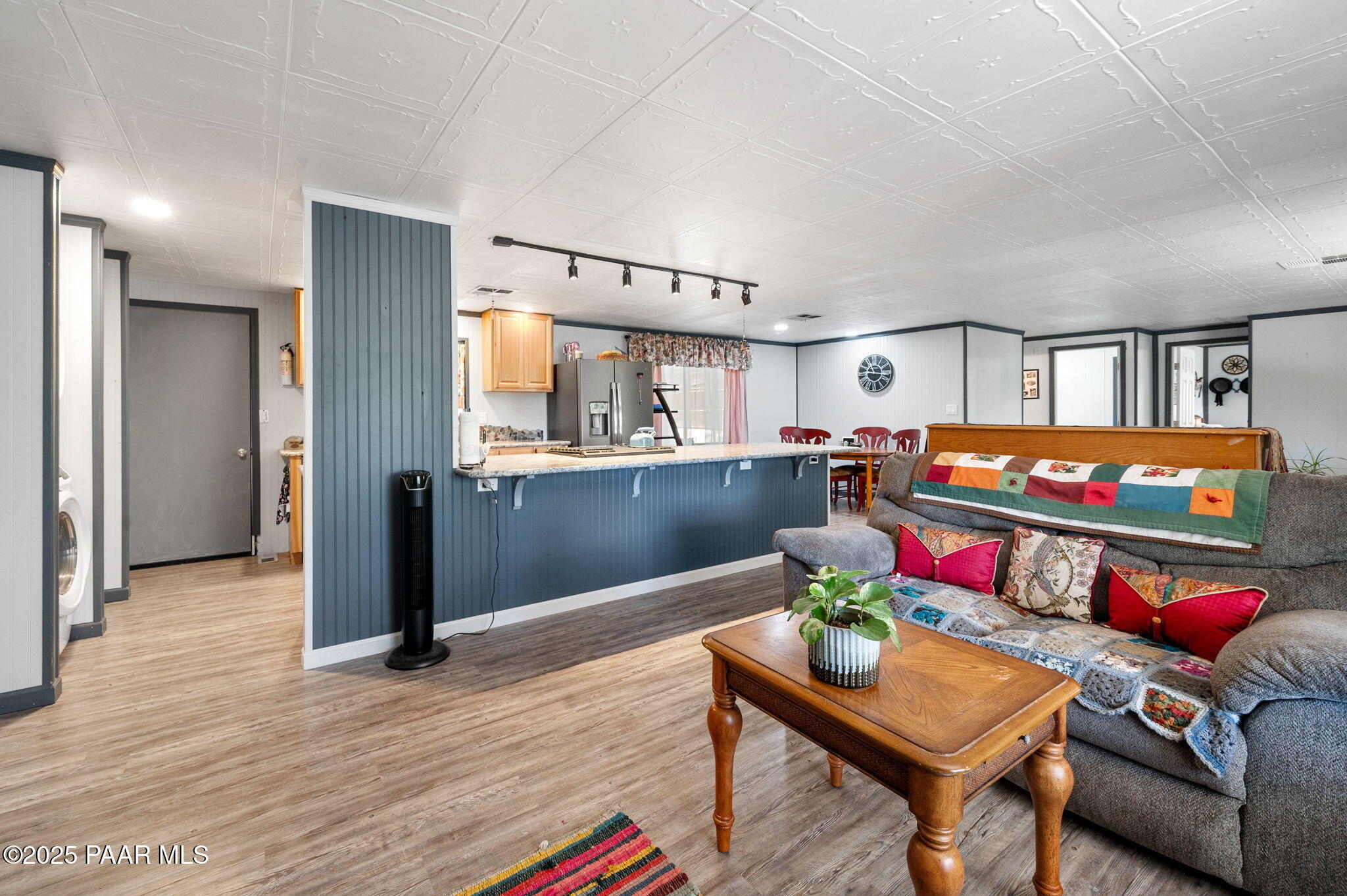 1534 Private Road