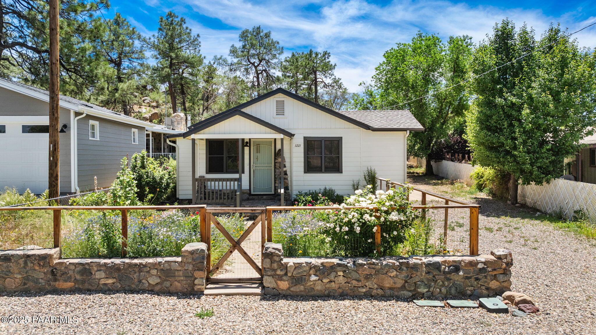 1221 Paar Drive