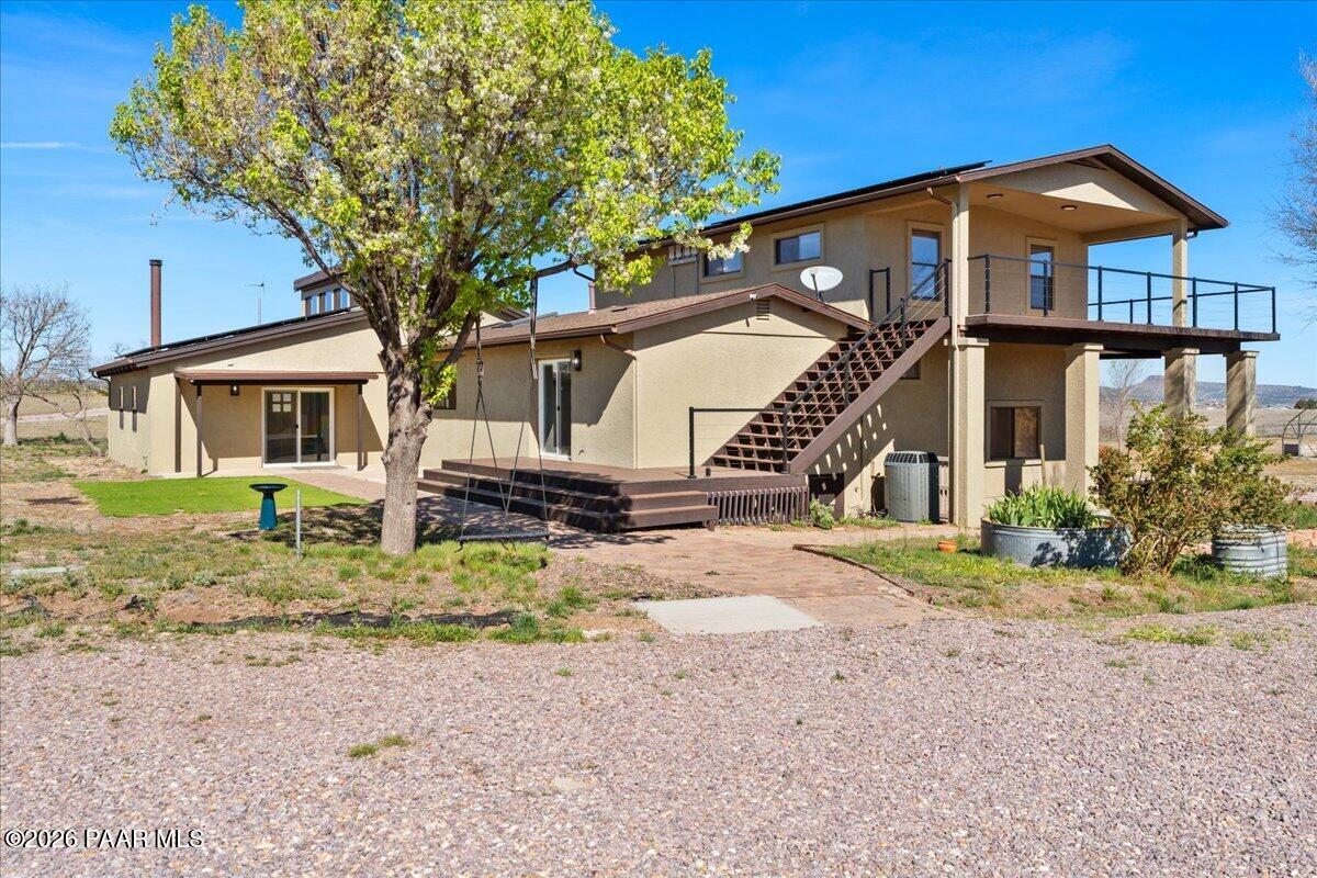 1445 S Table Mountain Road