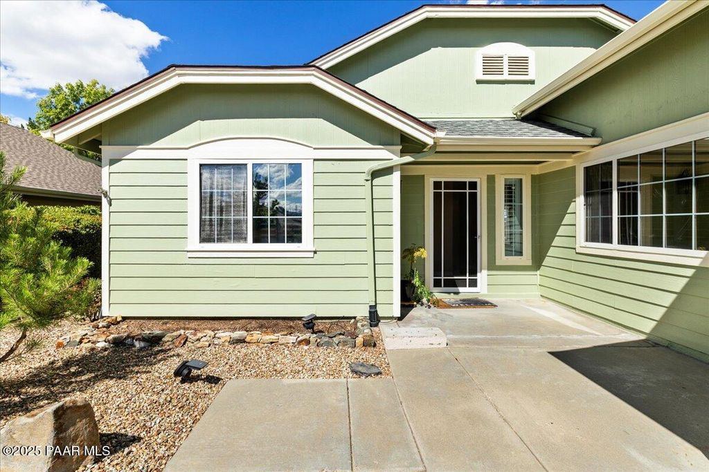 Photo of 1400 St George Cir, Prescott, AZ 86301 (MLS # 1076929)