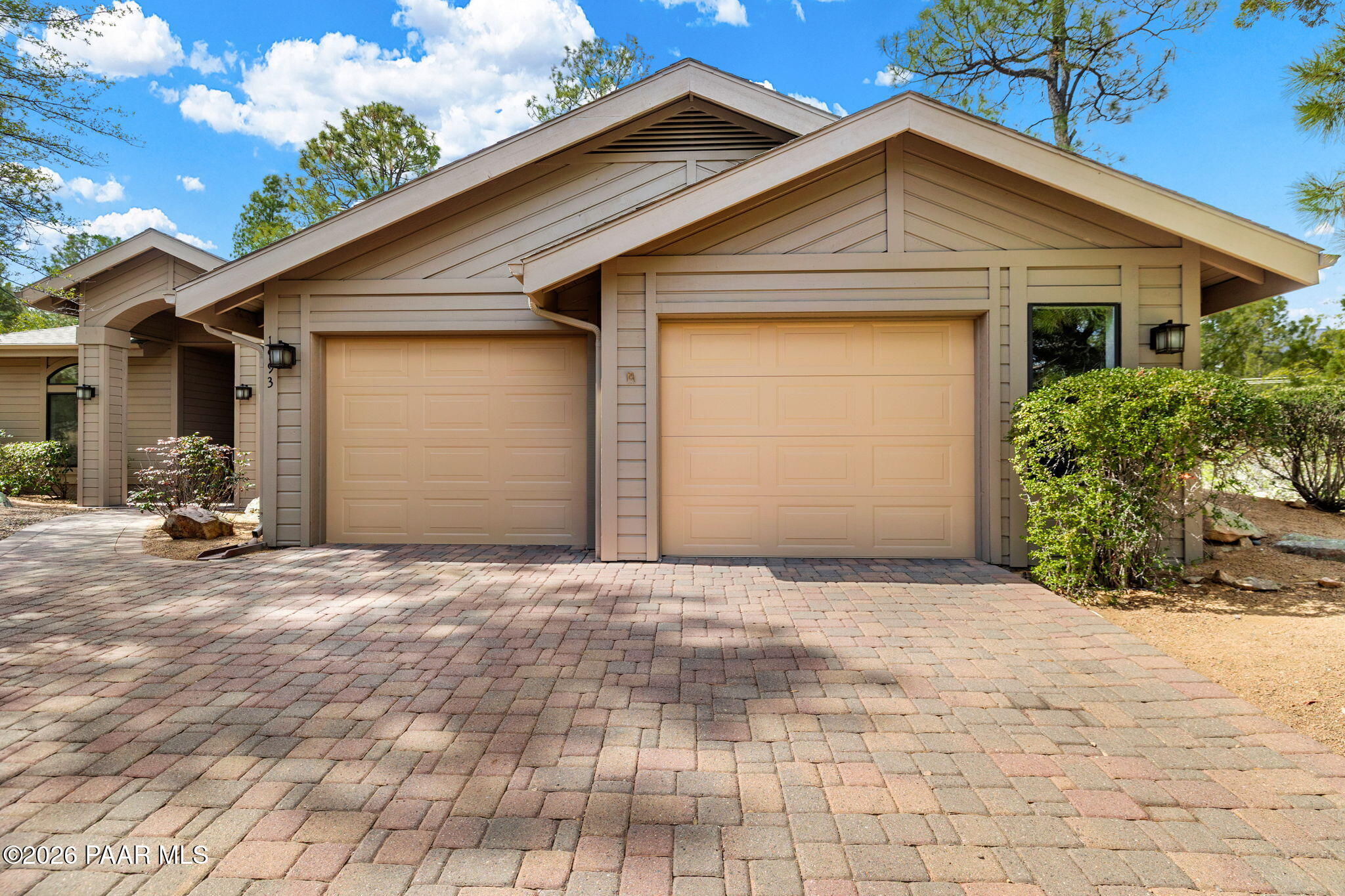 1993 Black Hawk Circle