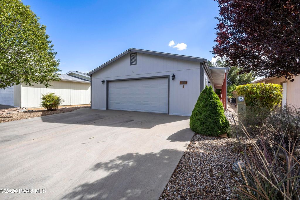 Photo of 835 N Creekview Drive, Dewey-Humboldt, AZ 86327 (MLS # 1081769)