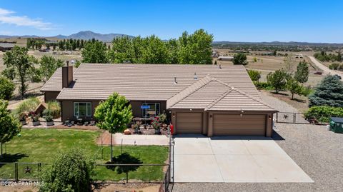 Single Family Residence in Chino Valley AZ 950 Nick Trail.jpg