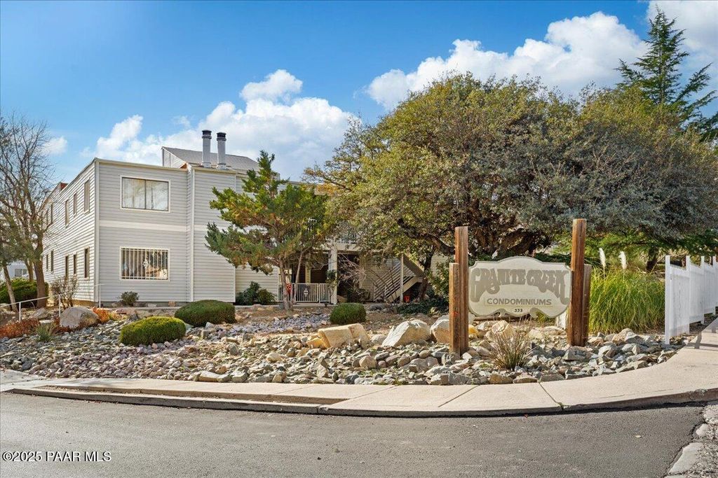 Photo of 333 W Leroux Street #C4, Prescott, AZ 86303 (MLS # 1078375)