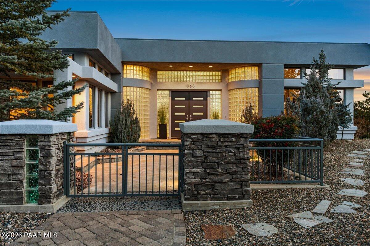 1369 Sierry Peaks Drive