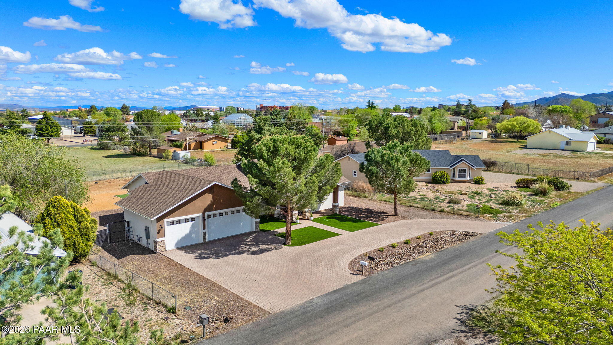 3625 N Valley View Drive