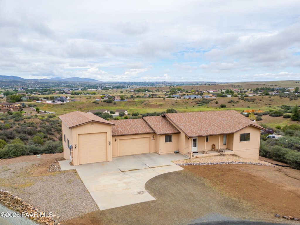 Photo of 14400 Sunhill Trail, Dewey-Humboldt, AZ 86327 (MLS # 1076892)