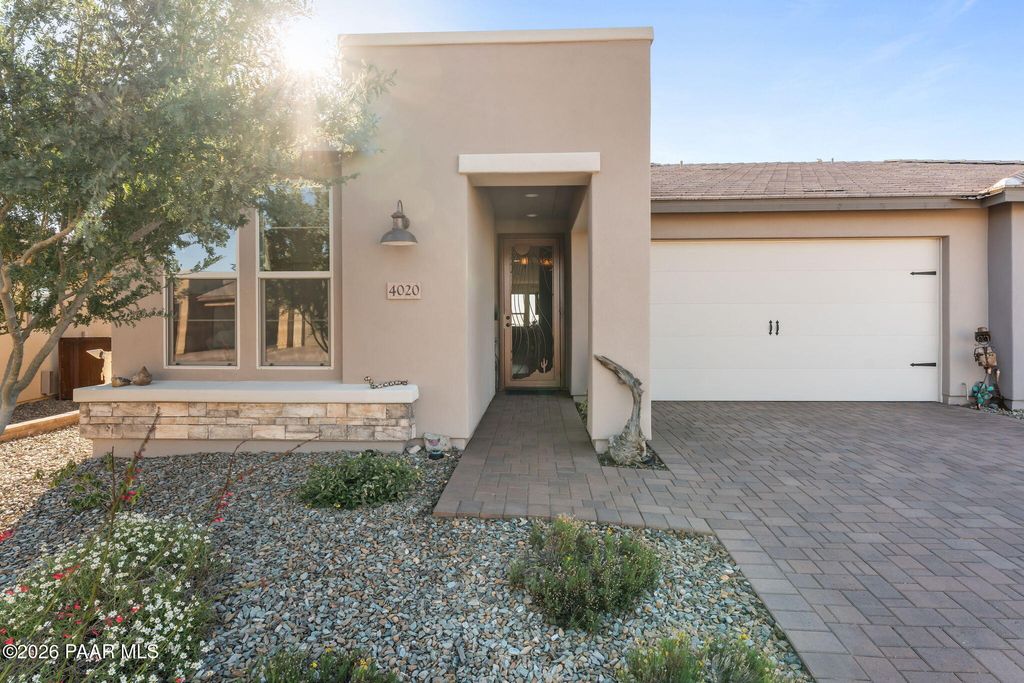 Photo of 4020 Desert Moon Drive, Wickenburg, AZ 85390 (MLS # 1081024)