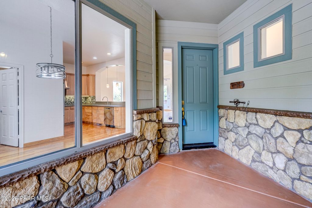 Photo of 911 N Waters Edge Way, Prescott, AZ 86303 (MLS # 1079496)