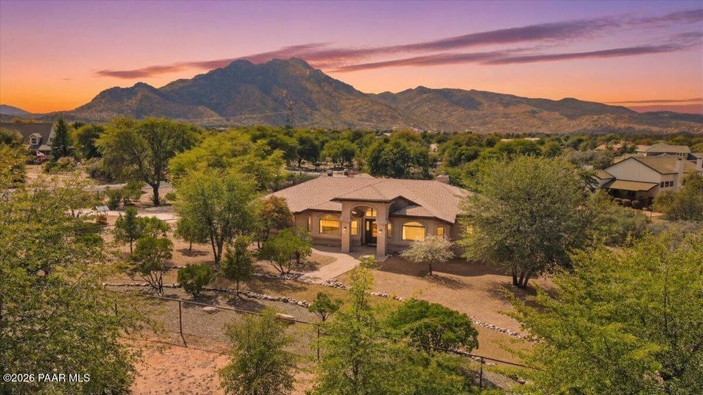 Photo of 8640 N Granite Oaks Drive, Prescott, AZ 86305 (MLS # 1080188)