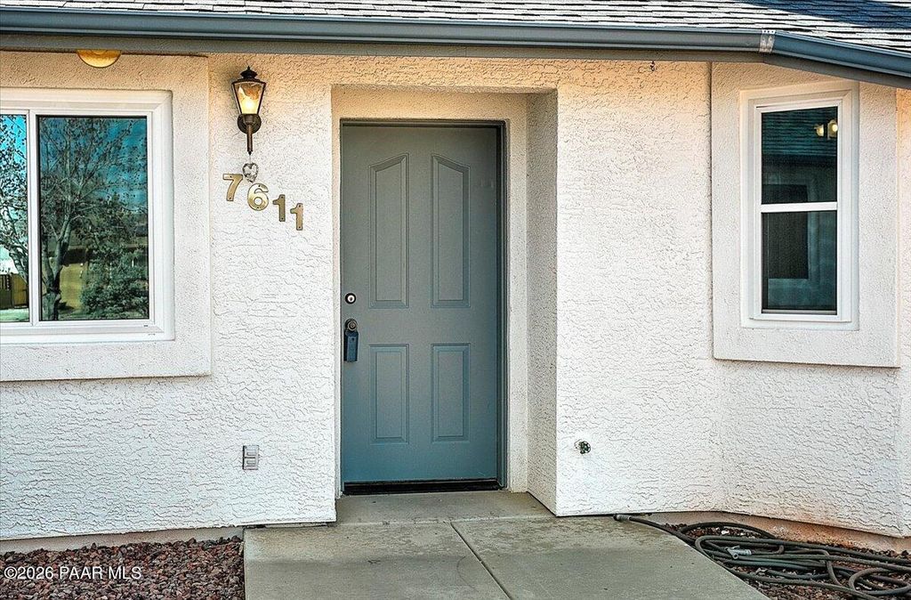 Photo of 7611 E Las Flores Avenue, Prescott Valley, AZ 86314 (MLS # 1080103)