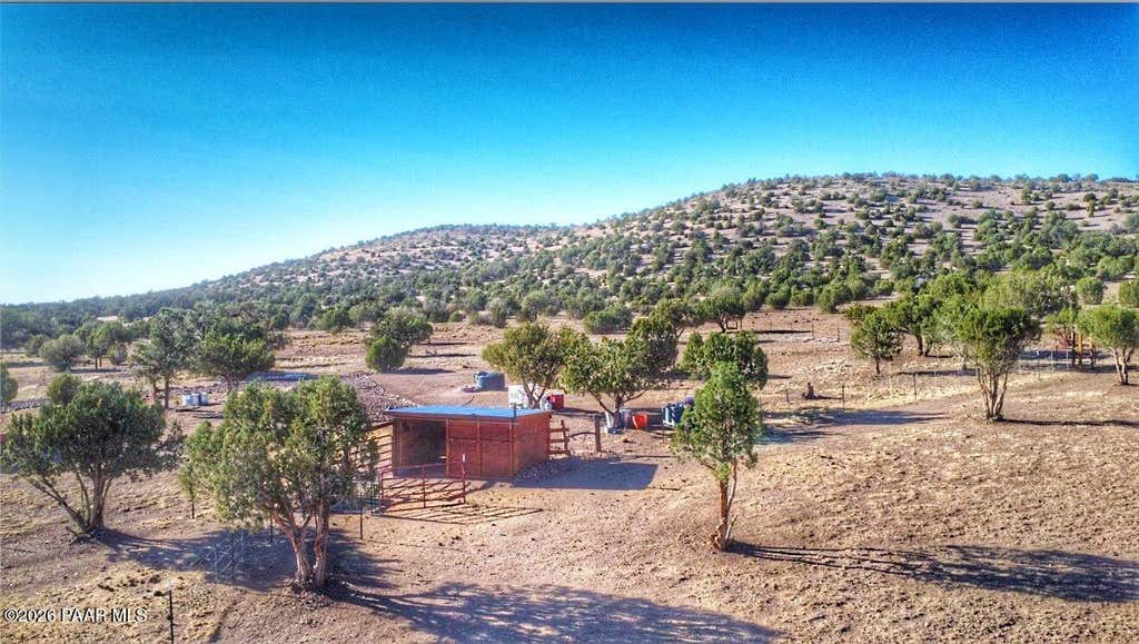 Photo of 1141 Markham Pass, Seligman, AZ 86337 (MLS # 1083198)
