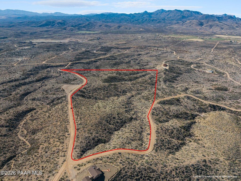 Photo of 25 S Cattle Call, Kirkland, AZ 86332 (MLS # 1081692)
