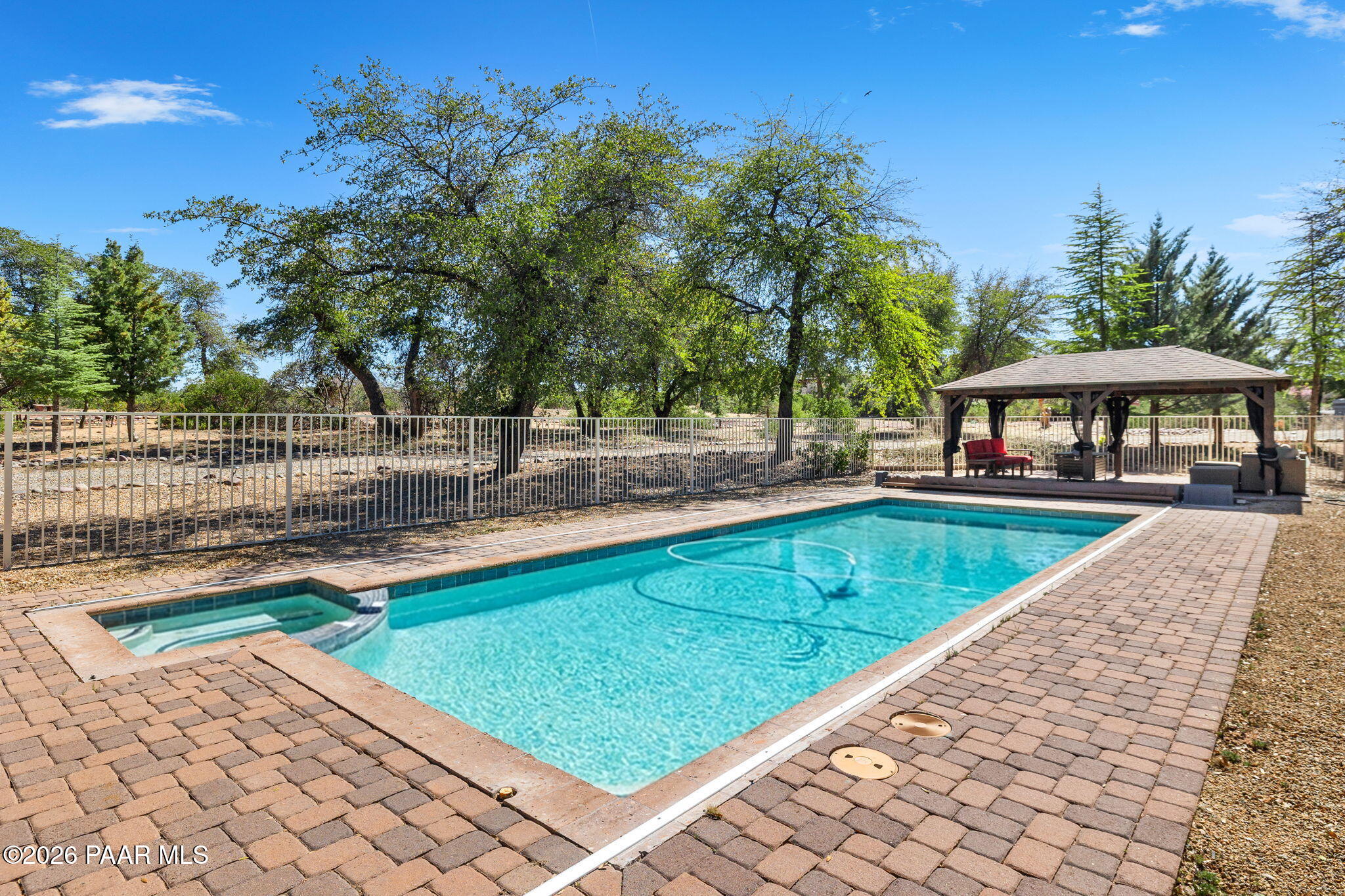 2630 W Tall Oaks Court