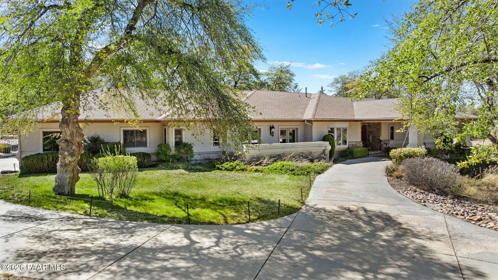 Photo of 2630 W Tall Oaks Court, Prescott, AZ 86305 (MLS # 1080257)