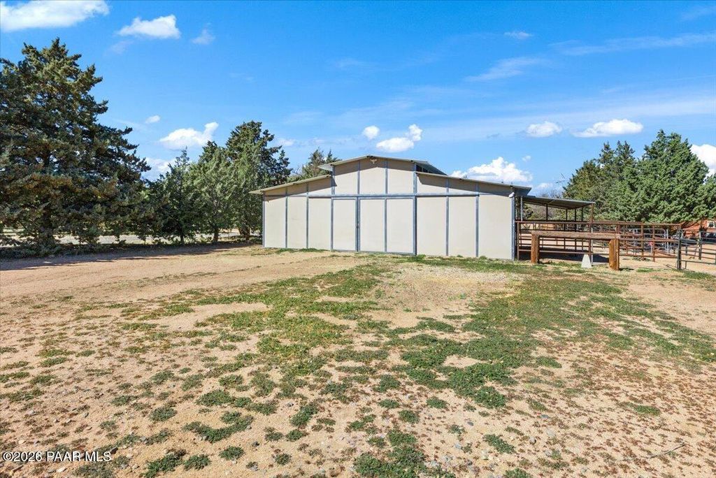 Photo of 6911 N Lariat Lane, Prescott, AZ 86305 (MLS # 1083975)