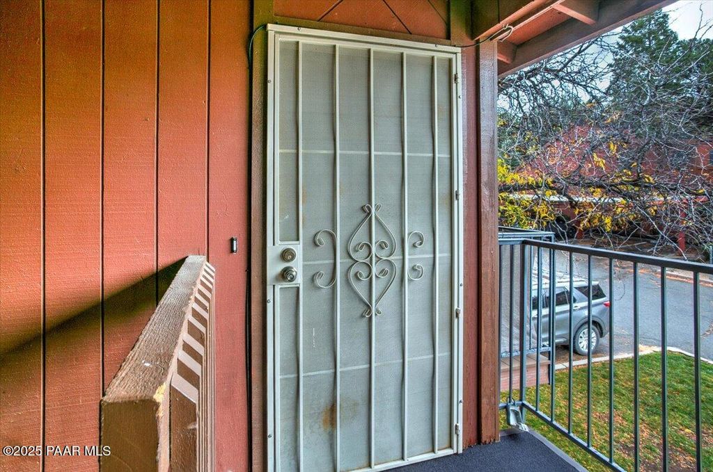 Photo of 717 S Granite Street #4, Prescott, AZ 86303 (MLS # 1077912)